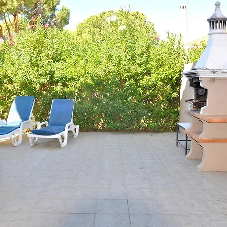 Stylish And Well-equipped, Private Pool, Close To Amenities, Free Ac And Wifi Prázdninový dům *
