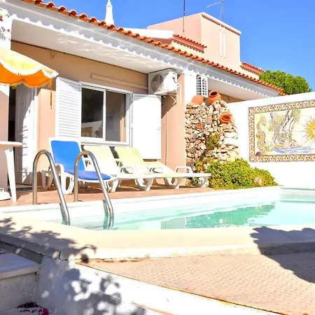 Stylish And Well-equipped, Private Pool, Close To Amenities, Free Ac And Wifi Feriehus Quarteira