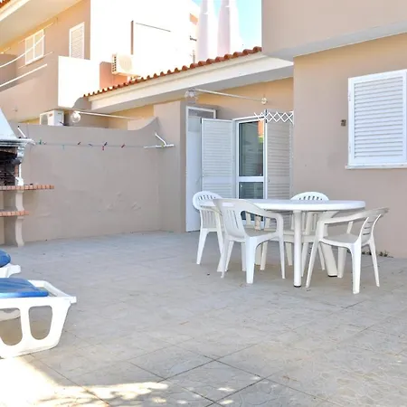 Stylish And Well-equipped, Private Pool, Close To Amenities, Free Ac And Wifi