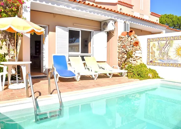 Prázdninový dům Stylish And Well-equipped, Private Pool, Close To Amenities, Free Ac And Wifi *