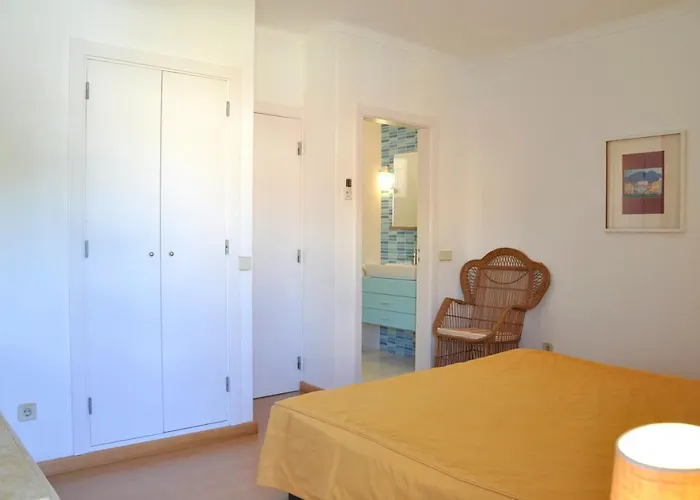 Stylish And Well-equipped, Private Pool, Close To Amenities, Free Ac And Wifi