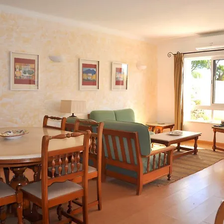 Stylish And Well-equipped, Private Pool, Close To Amenities, Free Ac And Wifi * Quarteira