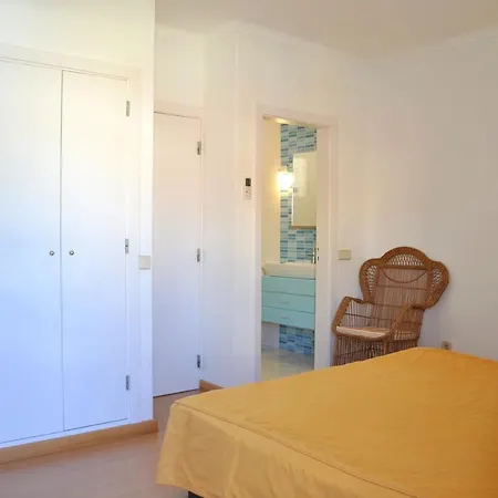 Stylish And Well-equipped, Private Pool, Close To Amenities, Free Ac And Wifi