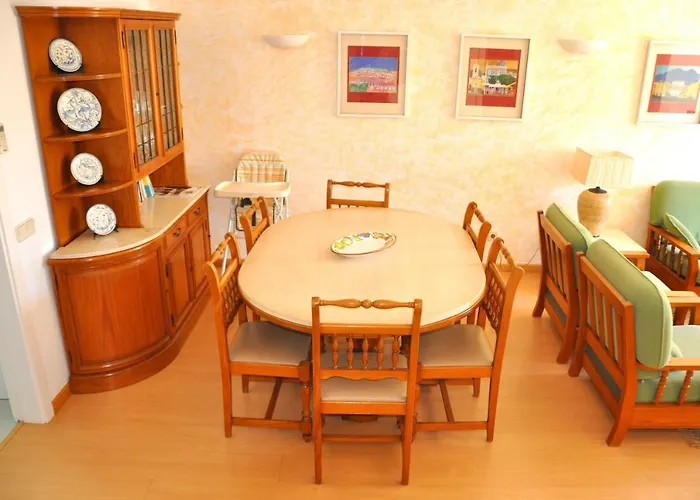 Stylish And Well-equipped, Private Pool, Close To Amenities, Free Ac And Wifi * Quarteira